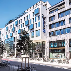 Radisson Blu Hotel, Hotel
